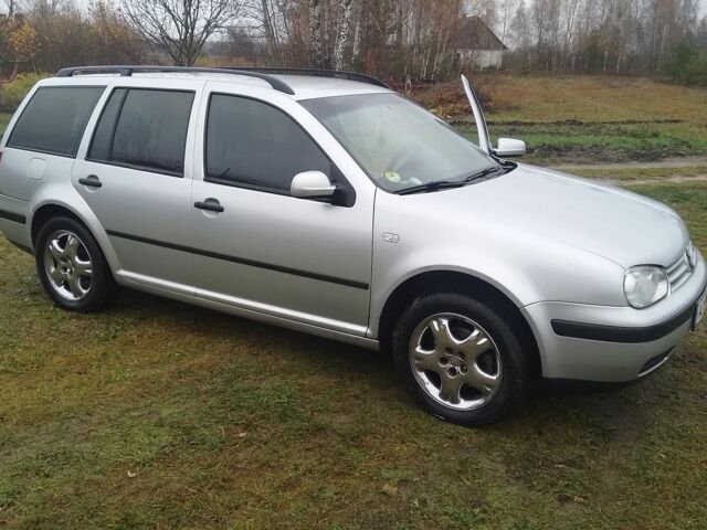 Серый Фольксваген Гольф, объемом двигателя 1.9 л и пробегом 280 тыс. км за 4000 $, фото 2 на Automoto.ua