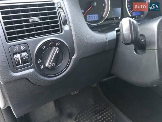 Фольксваген Гольф 2003 у Теребовле на Automoto.ua Сірий Фольксваген Гольф, об'ємом двигуна 1.39 л та пробігом 219 тис. км за 4499 $, фото 21 на Automoto.ua