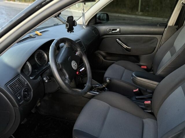 Серый Фольксваген Гольф, объемом двигателя 1.6 л и пробегом 320 тыс. км за 3333 $, фото 9 на Automoto.ua