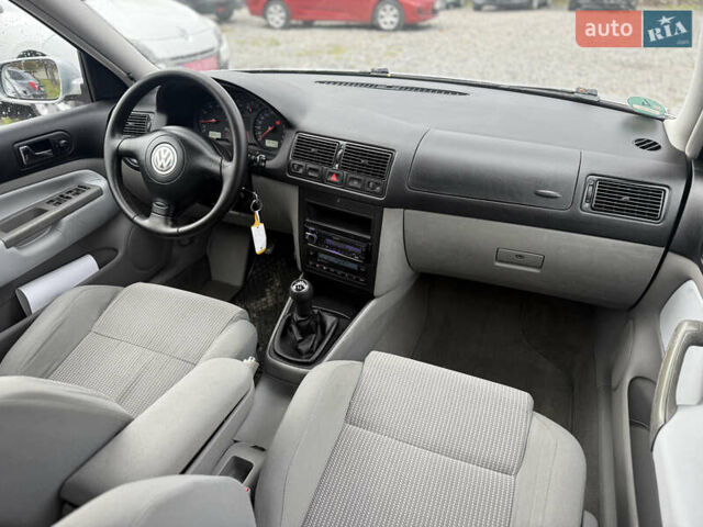 Серый Фольксваген Гольф, объемом двигателя 1.6 л и пробегом 201 тыс. км за 5499 $, фото 16 на Automoto.ua