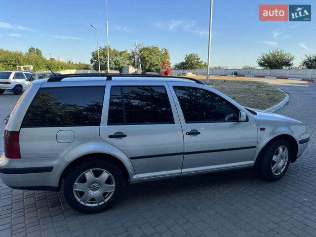 Серый Фольксваген Гольф, объемом двигателя 1.9 л и пробегом 375 тыс. км за 4300 $, фото 6 на Automoto.ua