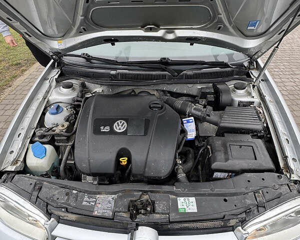 Серый Фольксваген Гольф, объемом двигателя 1.6 л и пробегом 202 тыс. км за 4400 $, фото 7 на Automoto.ua