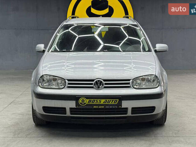 Серый Фольксваген Гольф, объемом двигателя 1.39 л и пробегом 246 тыс. км за 4700 $, фото 1 на Automoto.ua