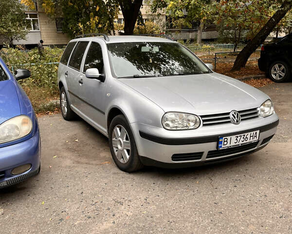 Серый Фольксваген Гольф, объемом двигателя 1.6 л и пробегом 227 тыс. км за 4350 $, фото 1 на Automoto.ua