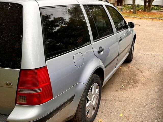 Сірий Фольксваген Гольф, об'ємом двигуна 1.6 л та пробігом 226 тис. км за 4350 $, фото 5 на Automoto.ua