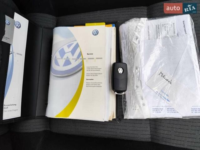 Сірий Фольксваген Гольф, об'ємом двигуна 1.6 л та пробігом 323 тис. км за 4500 $, фото 35 на Automoto.ua