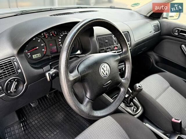 Серый Фольксваген Гольф, объемом двигателя 1.6 л и пробегом 201 тыс. км за 4490 $, фото 41 на Automoto.ua