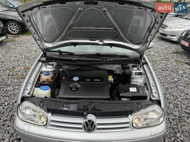 Серый Фольксваген Гольф, объемом двигателя 1.6 л и пробегом 201 тыс. км за 5499 $, фото 29 на Automoto.ua