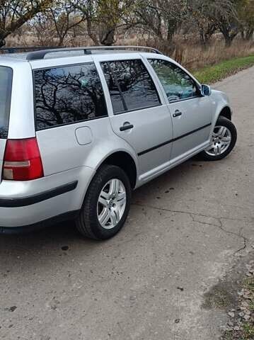 Серый Фольксваген Гольф, объемом двигателя 1.39 л и пробегом 240 тыс. км за 4200 $, фото 3 на Automoto.ua