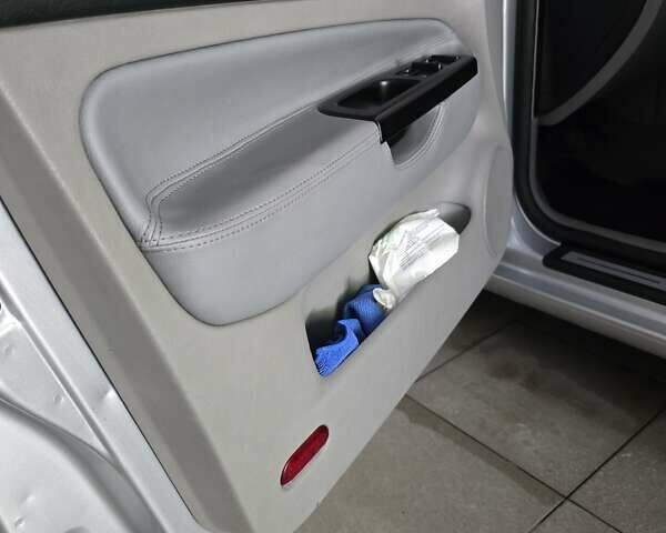 Серый Фольксваген Гольф, объемом двигателя 1.6 л и пробегом 291 тыс. км за 5500 $, фото 14 на Automoto.ua