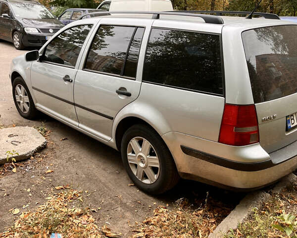Серый Фольксваген Гольф, объемом двигателя 1.6 л и пробегом 227 тыс. км за 4350 $, фото 2 на Automoto.ua