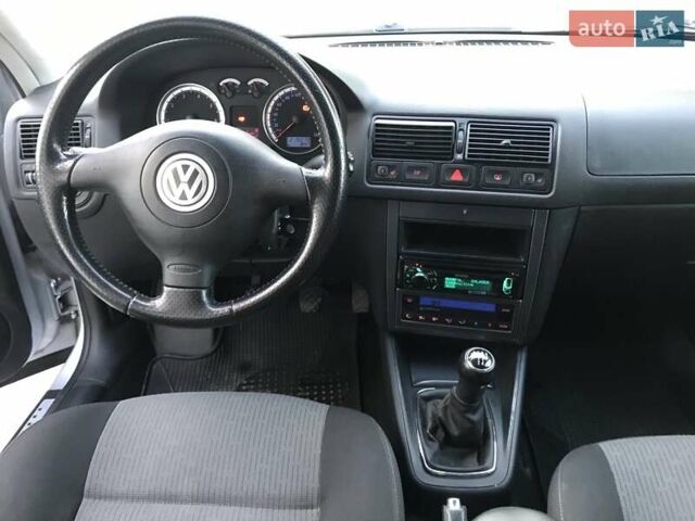 Фольксваген Гольф 2003 у Теребовле на Automoto.ua Сірий Фольксваген Гольф, об'ємом двигуна 1.39 л та пробігом 219 тис. км за 4499 $, фото 32 на Automoto.ua