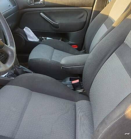 Серый Фольксваген Гольф, объемом двигателя 1.98 л и пробегом 231 тыс. км за 4350 $, фото 15 на Automoto.ua