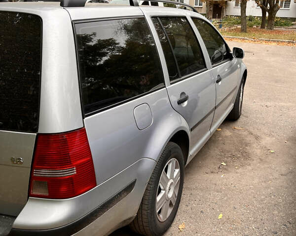 Серый Фольксваген Гольф, объемом двигателя 1.6 л и пробегом 227 тыс. км за 4350 $, фото 3 на Automoto.ua