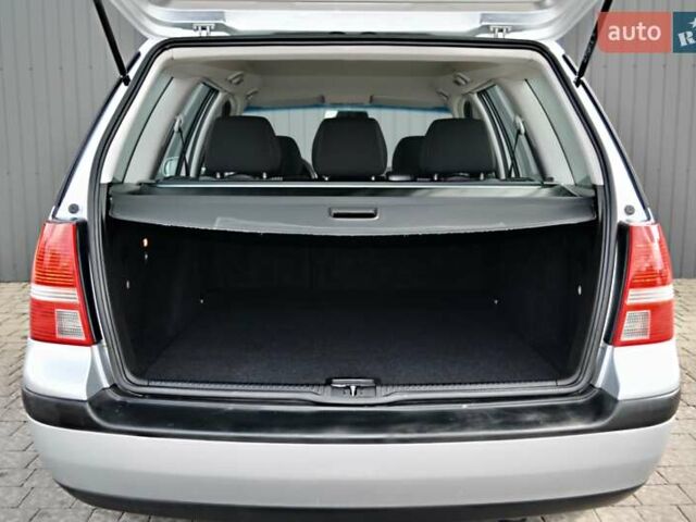 Серый Фольксваген Гольф, объемом двигателя 1.6 л и пробегом 201 тыс. км за 4490 $, фото 20 на Automoto.ua