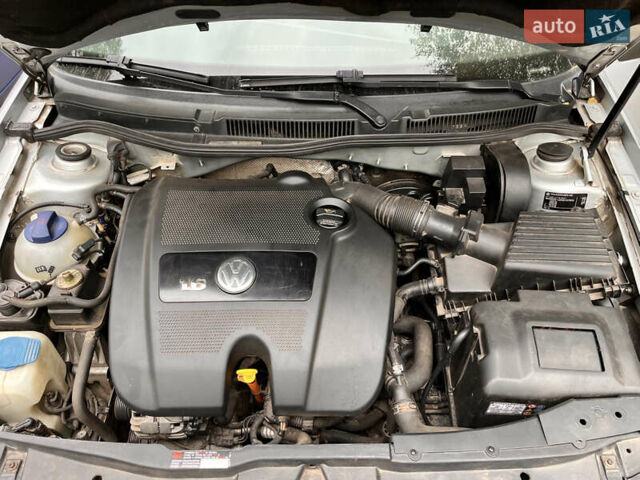 Серый Фольксваген Гольф, объемом двигателя 1.6 л и пробегом 227 тыс. км за 4350 $, фото 7 на Automoto.ua