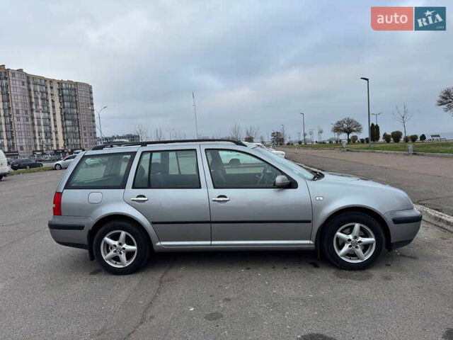 Серый Фольксваген Гольф, объемом двигателя 1.6 л и пробегом 246 тыс. км за 5300 $, фото 5 на Automoto.ua