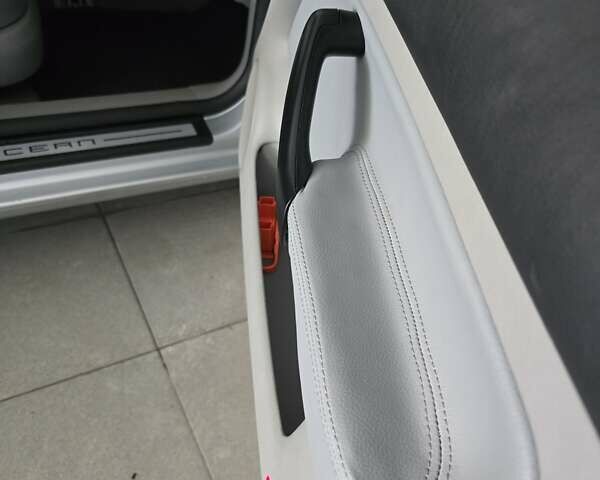 Серый Фольксваген Гольф, объемом двигателя 1.6 л и пробегом 291 тыс. км за 5500 $, фото 13 на Automoto.ua