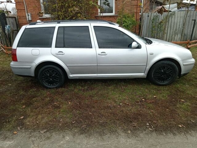 Серый Фольксваген Гольф, объемом двигателя 1.9 л и пробегом 321 тыс. км за 3200 $, фото 2 на Automoto.ua