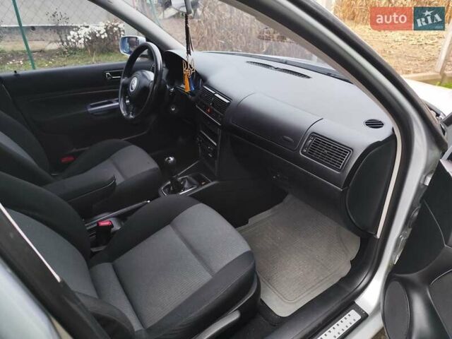 Сірий Фольксваген Гольф, об'ємом двигуна 1.6 л та пробігом 323 тис. км за 4500 $, фото 26 на Automoto.ua