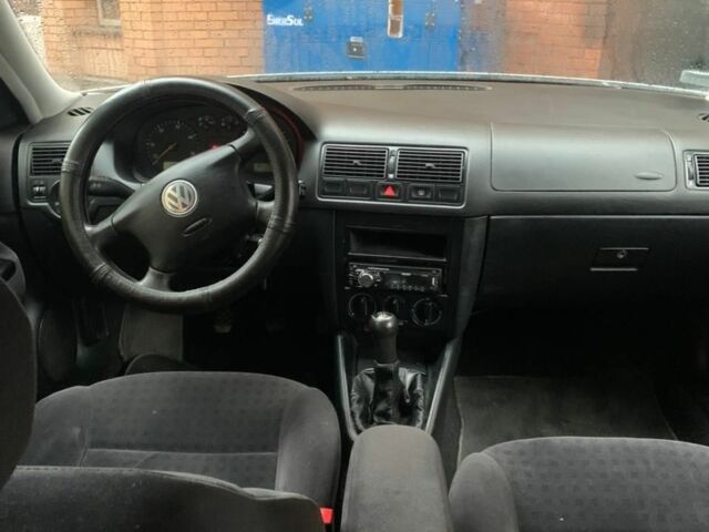 Серый Фольксваген Гольф, объемом двигателя 1.9 л и пробегом 350 тыс. км за 2300 $, фото 2 на Automoto.ua