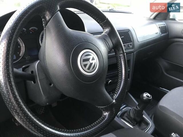 Фольксваген Гольф 2003 у Теребовле на Automoto.ua Сірий Фольксваген Гольф, об'ємом двигуна 1.39 л та пробігом 219 тис. км за 4499 $, фото 22 на Automoto.ua