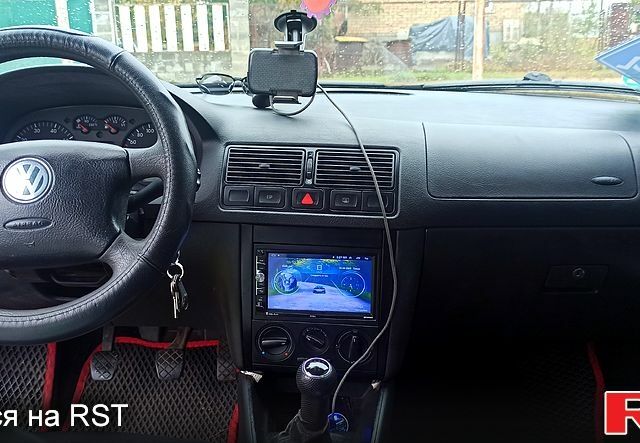 Сірий Фольксваген Гольф, об'ємом двигуна 1.4 л та пробігом 330 тис. км за 5100 $, фото 4 на Automoto.ua