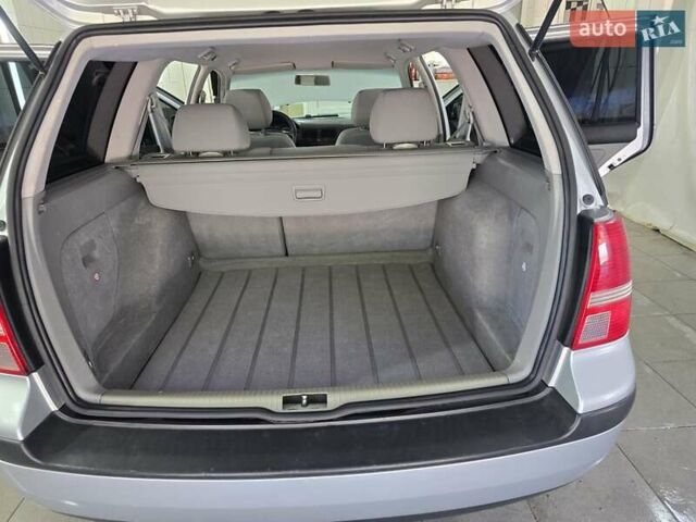 Серый Фольксваген Гольф, объемом двигателя 1.6 л и пробегом 291 тыс. км за 5500 $, фото 5 на Automoto.ua