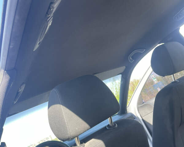 Серый Фольксваген Гольф, объемом двигателя 1.9 л и пробегом 295 тыс. км за 4000 $, фото 4 на Automoto.ua