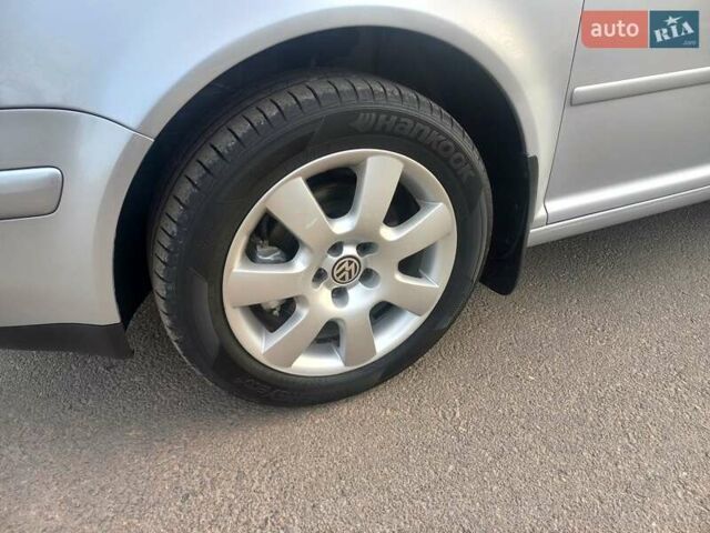 Серый Фольксваген Гольф, объемом двигателя 1.6 л и пробегом 308 тыс. км за 4950 $, фото 34 на Automoto.ua
