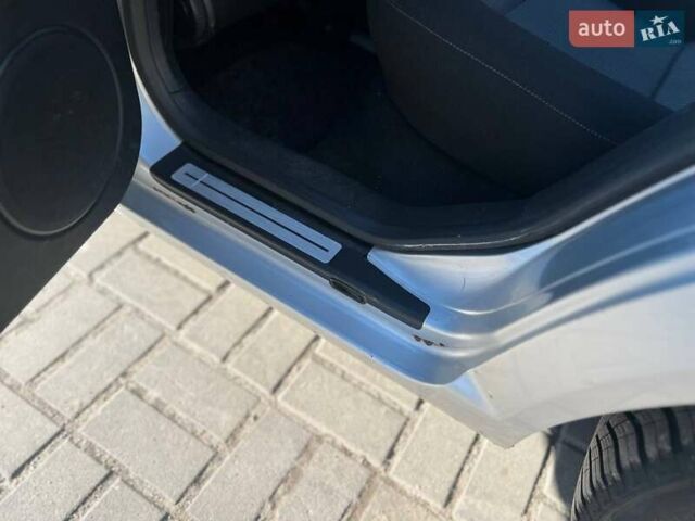 Серый Фольксваген Гольф, объемом двигателя 1.6 л и пробегом 270 тыс. км за 4175 $, фото 15 на Automoto.ua