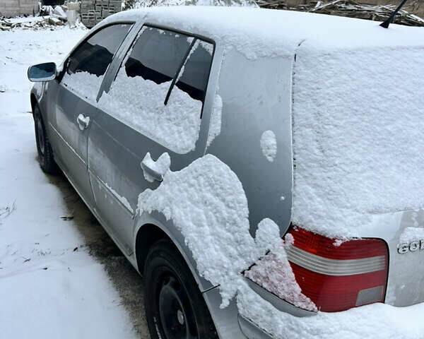 Сірий Фольксваген Гольф, об'ємом двигуна 1.6 л та пробігом 200 тис. км за 1700 $, фото 8 на Automoto.ua