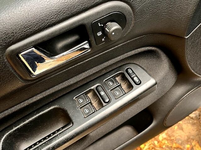 Сірий Фольксваген Гольф, об'ємом двигуна 1.6 л та пробігом 226 тис. км за 4350 $, фото 8 на Automoto.ua