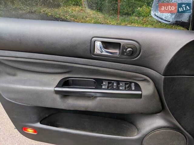 Серый Фольксваген Гольф, объемом двигателя 1.6 л и пробегом 261 тыс. км за 4950 $, фото 9 на Automoto.ua