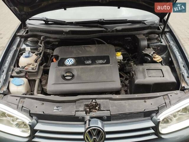 Серый Фольксваген Гольф, объемом двигателя 1.6 л и пробегом 268 тыс. км за 4799 $, фото 5 на Automoto.ua