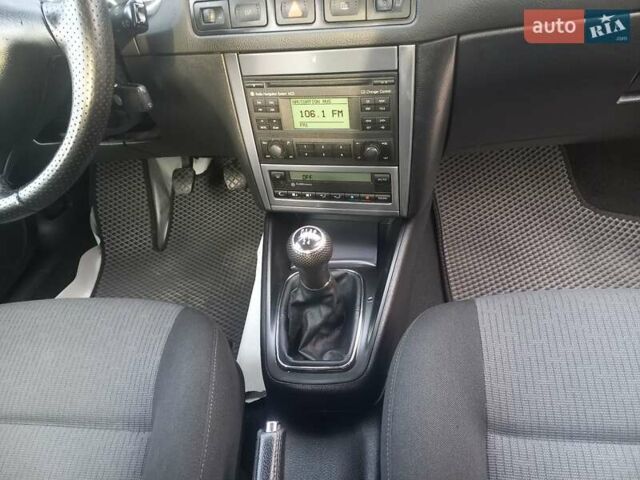 Серый Фольксваген Гольф, объемом двигателя 1.6 л и пробегом 308 тыс. км за 4950 $, фото 25 на Automoto.ua