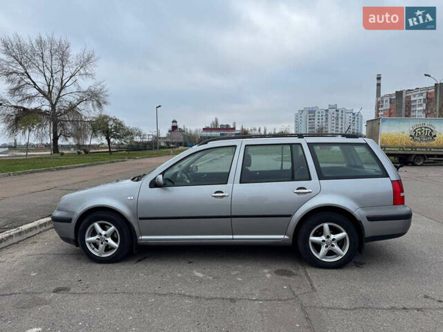 Серый Фольксваген Гольф, объемом двигателя 1.6 л и пробегом 246 тыс. км за 5300 $, фото 2 на Automoto.ua