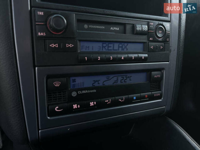 Серый Фольксваген Гольф, объемом двигателя 1.4 л и пробегом 251 тыс. км за 4150 $, фото 75 на Automoto.ua