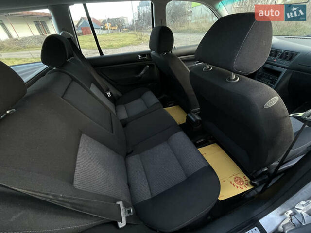 Серый Фольксваген Гольф, объемом двигателя 1.4 л и пробегом 251 тыс. км за 4150 $, фото 60 на Automoto.ua