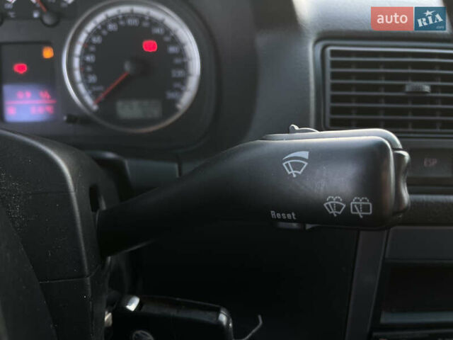 Серый Фольксваген Гольф, объемом двигателя 1.4 л и пробегом 251 тыс. км за 4150 $, фото 69 на Automoto.ua