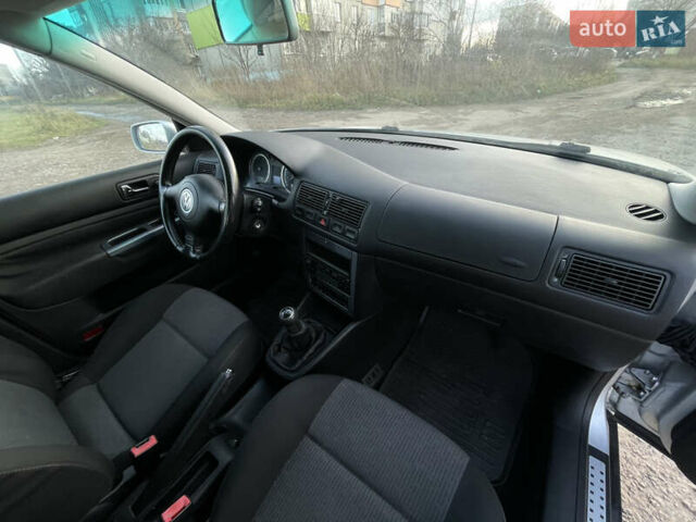 Серый Фольксваген Гольф, объемом двигателя 1.4 л и пробегом 251 тыс. км за 4150 $, фото 55 на Automoto.ua