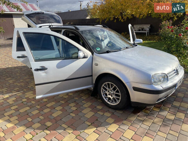 Серый Фольксваген Гольф, объемом двигателя 1.6 л и пробегом 280 тыс. км за 3200 $, фото 24 на Automoto.ua