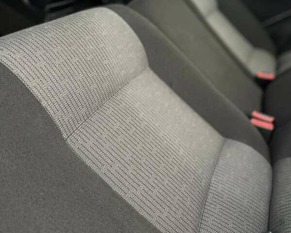 Сірий Фольксваген Гольф, об'ємом двигуна 1.6 л та пробігом 199 тис. км за 5649 $, фото 40 на Automoto.ua