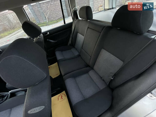 Серый Фольксваген Гольф, объемом двигателя 1.4 л и пробегом 251 тыс. км за 4150 $, фото 48 на Automoto.ua