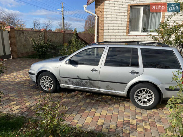 Серый Фольксваген Гольф, объемом двигателя 1.6 л и пробегом 280 тыс. км за 3200 $, фото 8 на Automoto.ua