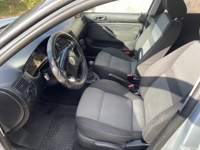 Сірий Фольксваген Гольф, об'ємом двигуна 1.6 л та пробігом 280 тис. км за 3200 $, фото 11 на Automoto.ua