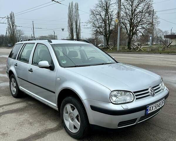 Серый Фольксваген Гольф, объемом двигателя 1.6 л и пробегом 184 тыс. км за 4200 $, фото 1 на Automoto.ua