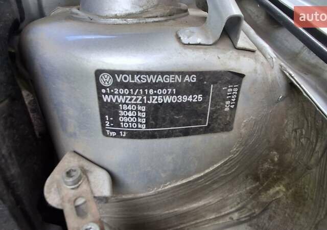 Серый Фольксваген Гольф, объемом двигателя 1.6 л и пробегом 265 тыс. км за 5200 $, фото 20 на Automoto.ua