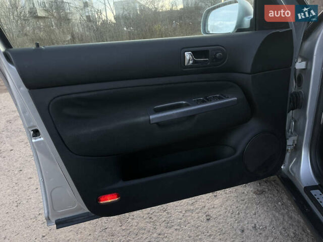 Серый Фольксваген Гольф, объемом двигателя 1.4 л и пробегом 251 тыс. км за 4150 $, фото 45 на Automoto.ua