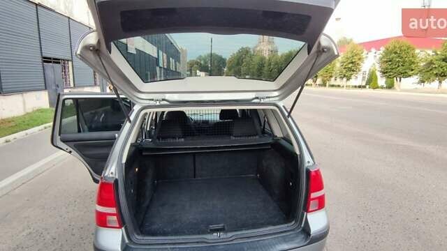 Серый Фольксваген Гольф, объемом двигателя 1.6 л и пробегом 282 тыс. км за 5000 $, фото 3 на Automoto.ua